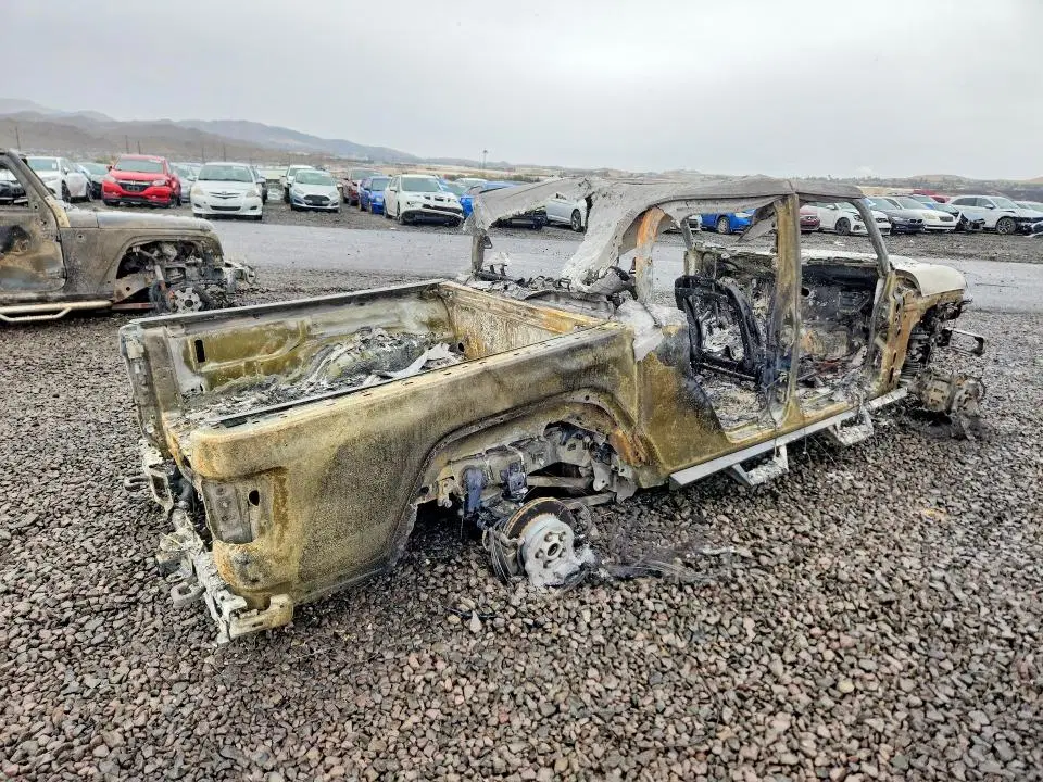 2021 Jeep Gladiator VIN 1C6JJTEG8ML567254 фото 3
