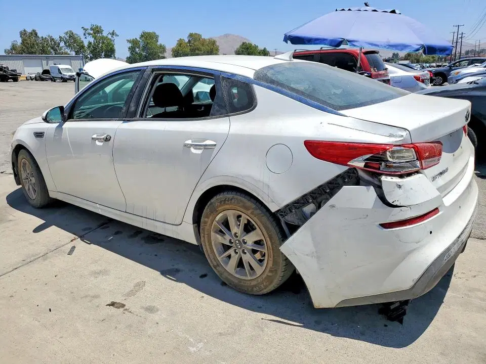 2019 KIA Optima VIN 5XXGT4L32KG277446 фото 2