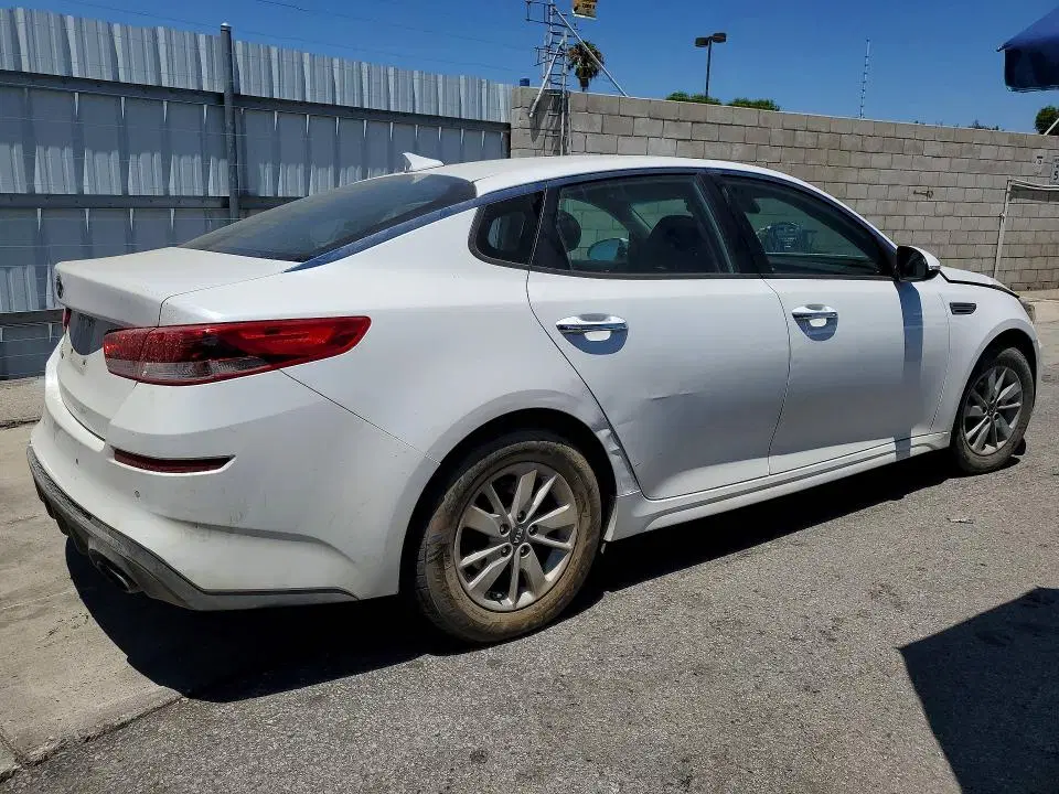 2019 KIA Optima VIN 5XXGT4L32KG277446 фото 3