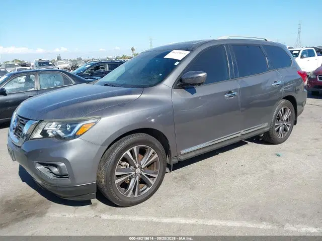 2017 Nissan Pathfinder Platinum VIN 5N1DR2MN8HC619119 фото 2