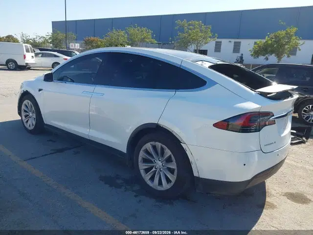 2017 Tesla Model X 100d/75d/90d VIN 5YJXCBE20HF046095 фото 3