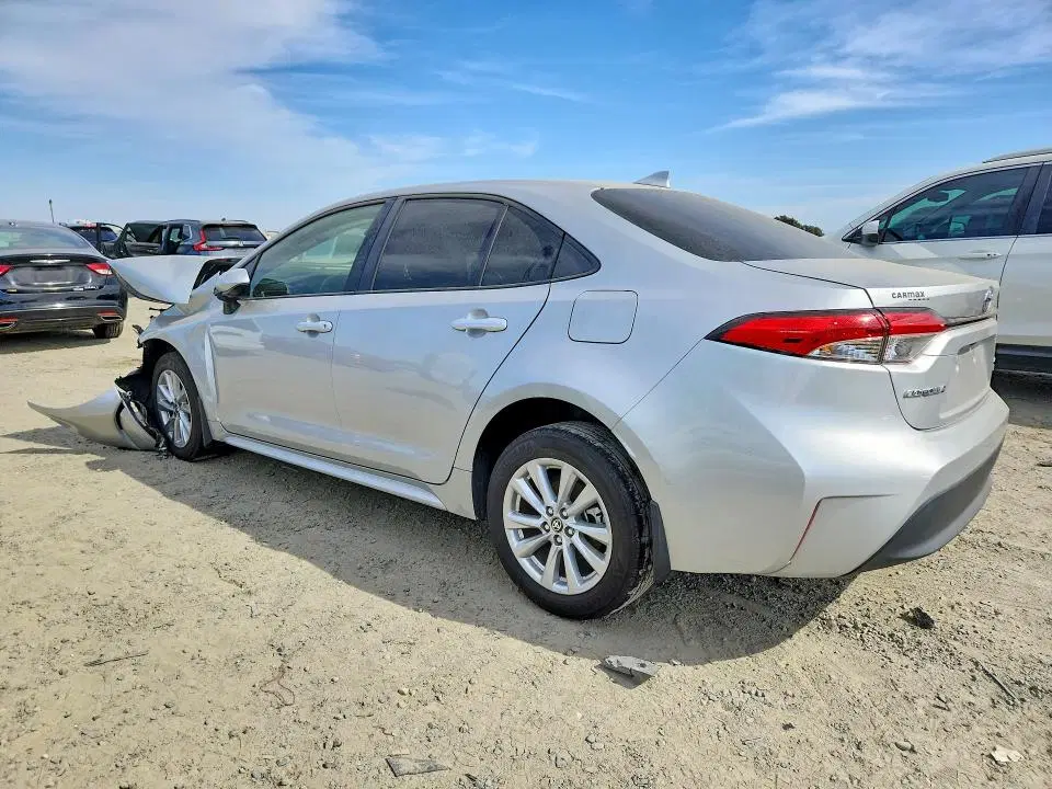 2024 Toyota Corolla Hybrid VIN JTDBCMFE3RJ020700 фото 2