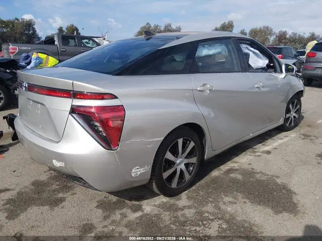 2017 Toyota Mirai VIN JTDBVRBD6HA001951 фото 4