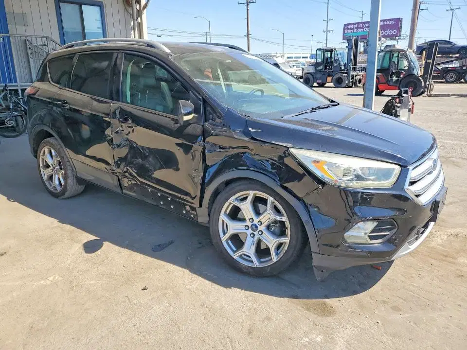 2017 Ford Escape VIN 1FMCU0J93HUC80253 фото 4