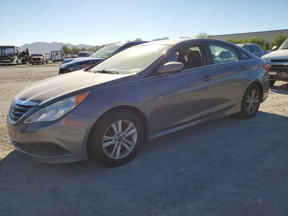 5NPEB4AC5EH906610 — 2014 Hyundai Sonata, Мелкие вмятины и царапины, фото до ремонта