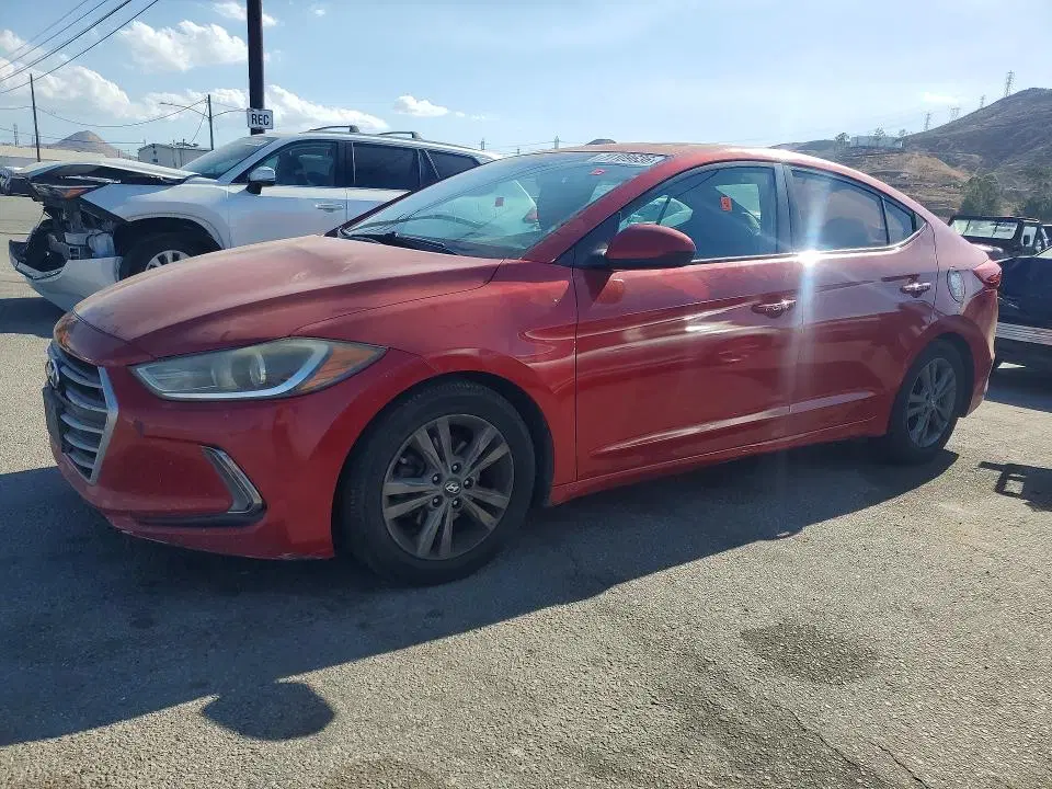 5NPD84LF5HH194296 — 2017 Hyundai Elantra, Мелкие вмятины и царапины (Minor Dent/Scratches), фото до ремонта