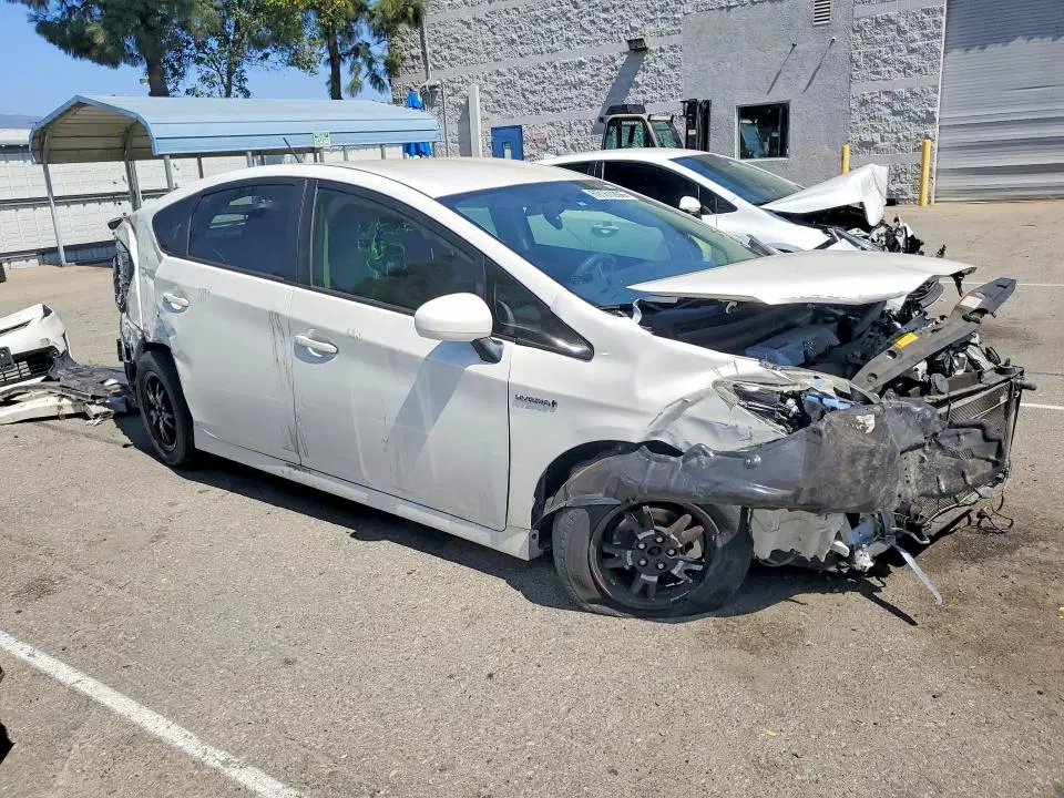 2015 Toyota Prius VIN JTDKN3DU3F0423513 фото 4