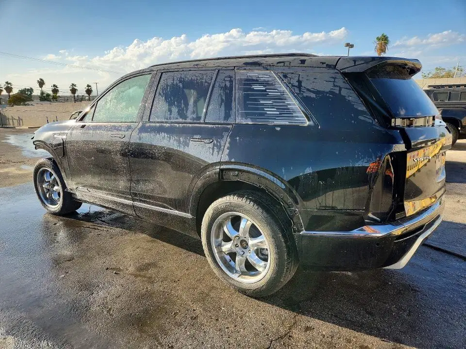 2026 Cadillac Vistiq VIN 1GYC3NML5TZ711645 фото 2