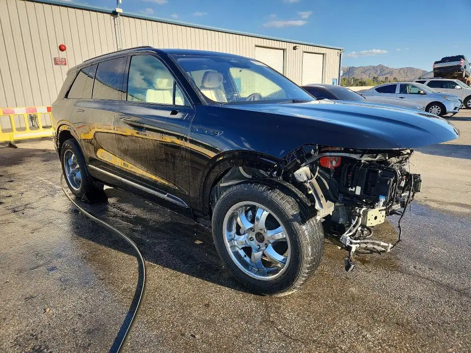 2026 Cadillac Vistiq VIN 1GYC3NML5TZ711645 фото 4