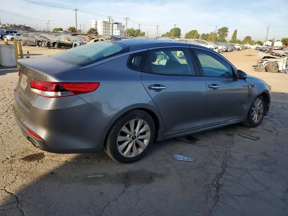 2018 KIA Optima VIN 5XXGT4L38JG264148 фото 3
