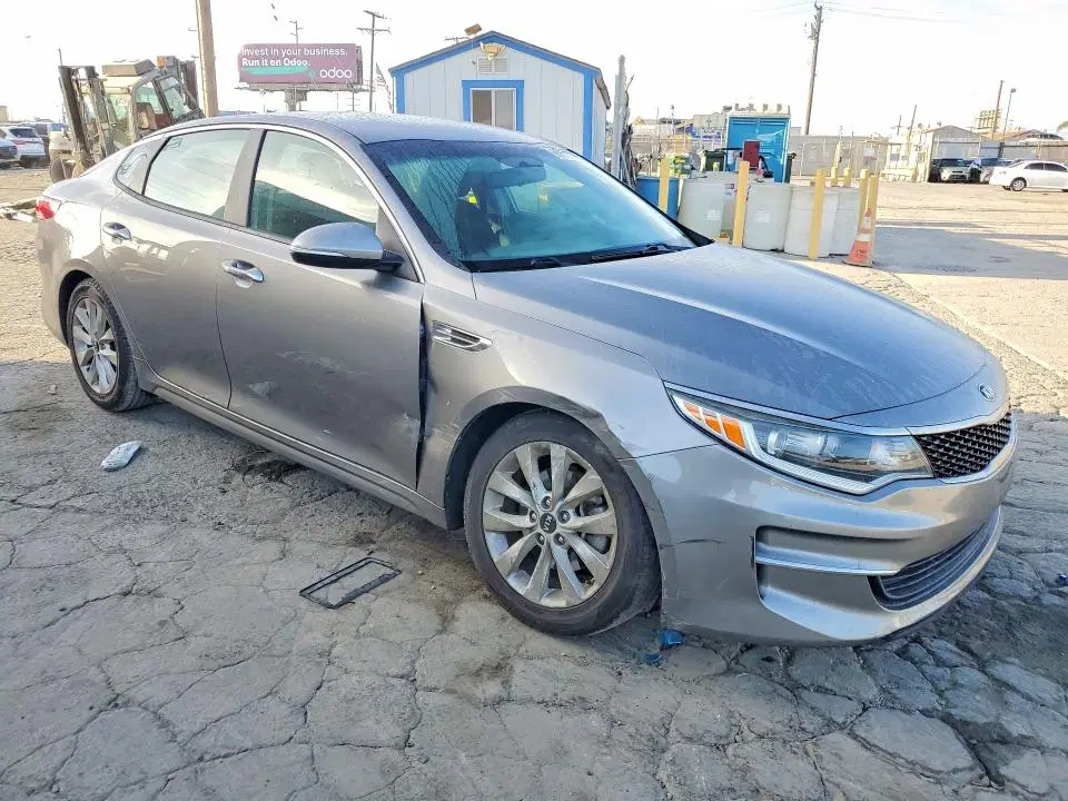 2018 KIA Optima VIN 5XXGT4L38JG264148 фото 4