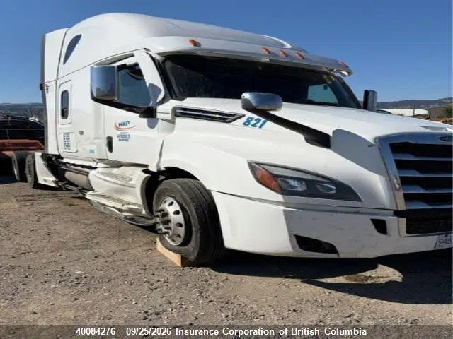 1FUJHHDR9NLMW8540 — 2022 Freightliner New Cascadia 126, Right Side, фото до ремонта