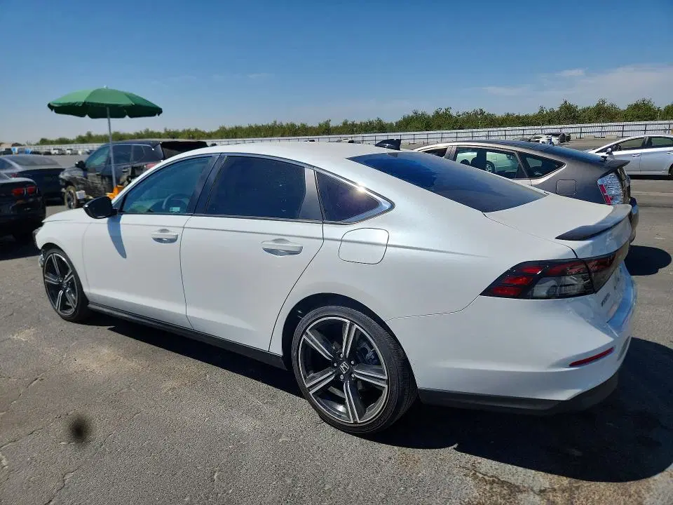 2025 Honda Accord VIN 1HGCY2F59SA092986 фото 2