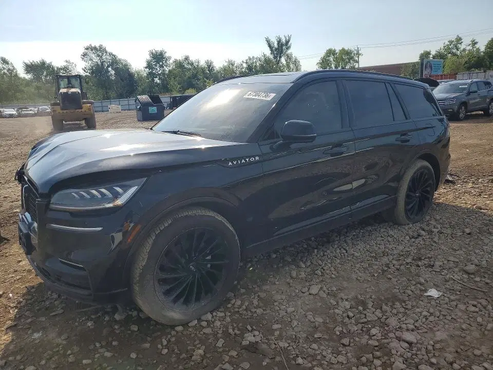 5LM5J7XC5PGL28651 — 2023 Lincoln Aviator, Передняя часть, фото до ремонта