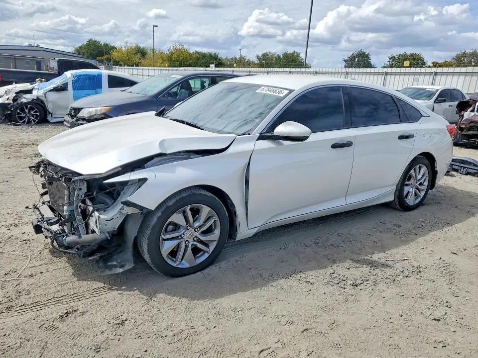 1HGCV1F1XKA001904 — 2019 Honda Accord, Передняя часть (Front End), фото до ремонта