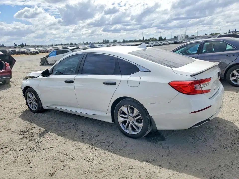 2019 Honda Accord VIN 1HGCV1F1XKA001904 фото 2