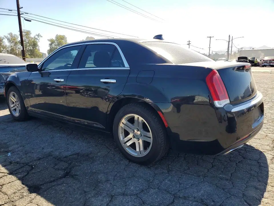 2016 Chrysler 300C VIN 2C3CCAEG5GH342974 фото 2