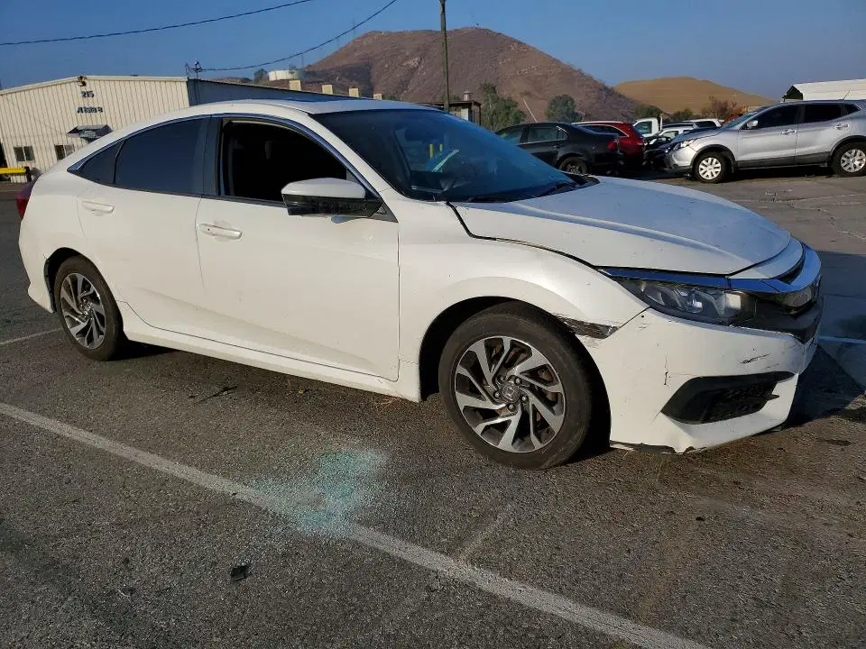 2016 Honda Civic VIN 2HGFC2F70GH570976 фото 4