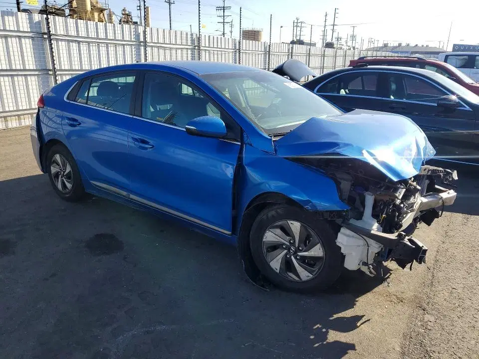 2018 Hyundai Ioniq VIN KMHC75LC4JU061742 фото 4