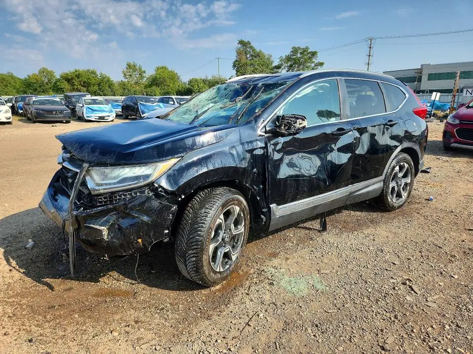 7FARW2H99JE032683 — 2018 Honda CR-V, Опрокидывание, фото до ремонта