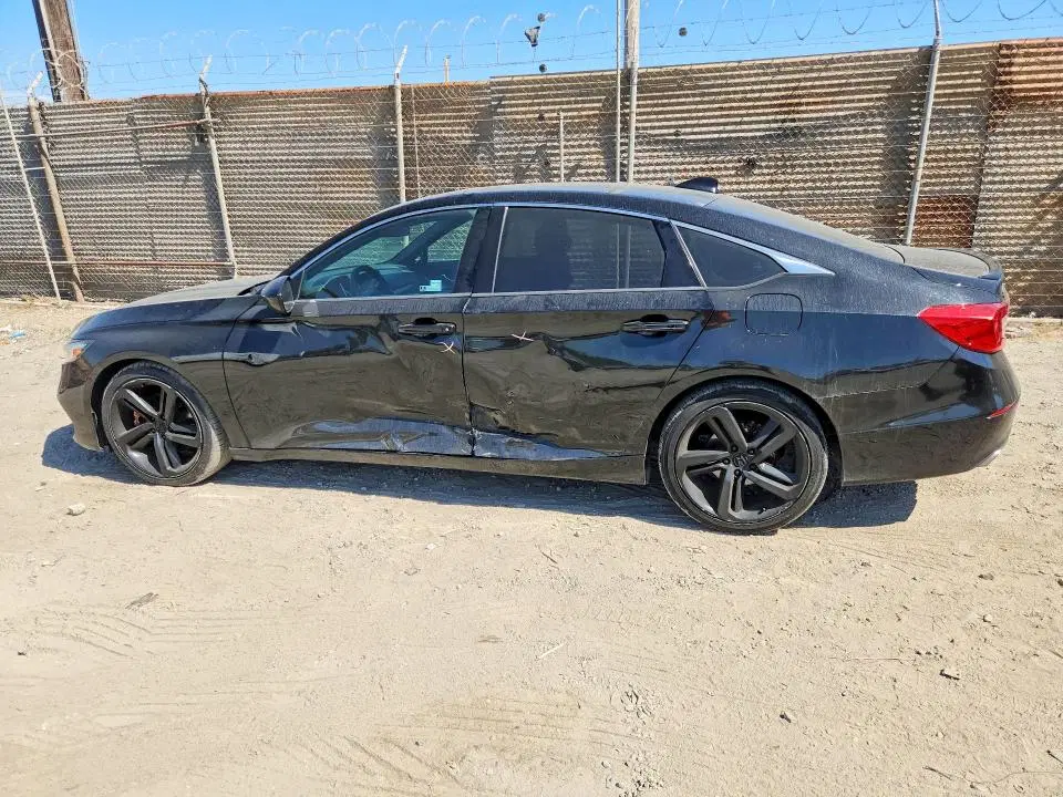 2018 Honda Accord VIN 1HGCV1F32JA199121 фото 2