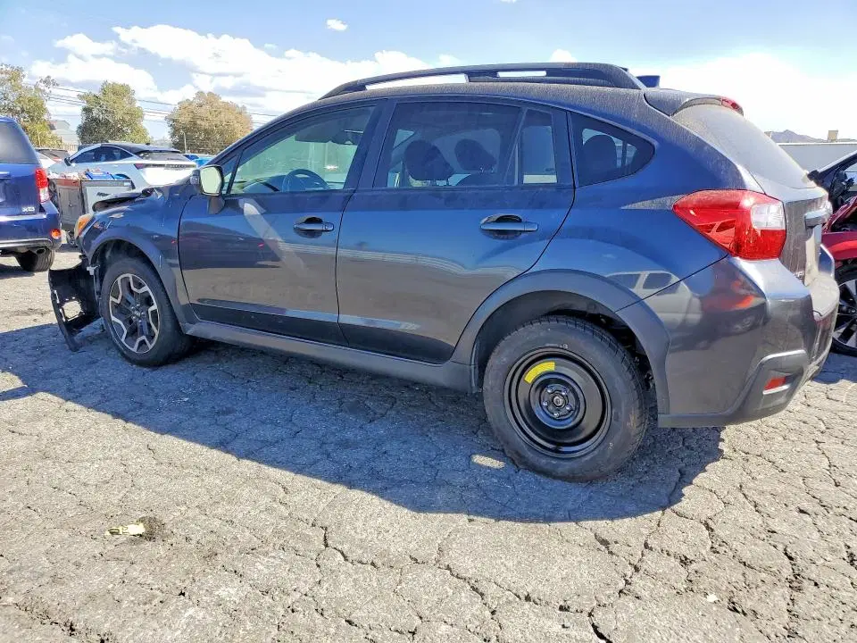 2017 Subaru Crosstrek VIN JF2GPANCXH8266319 фото 2