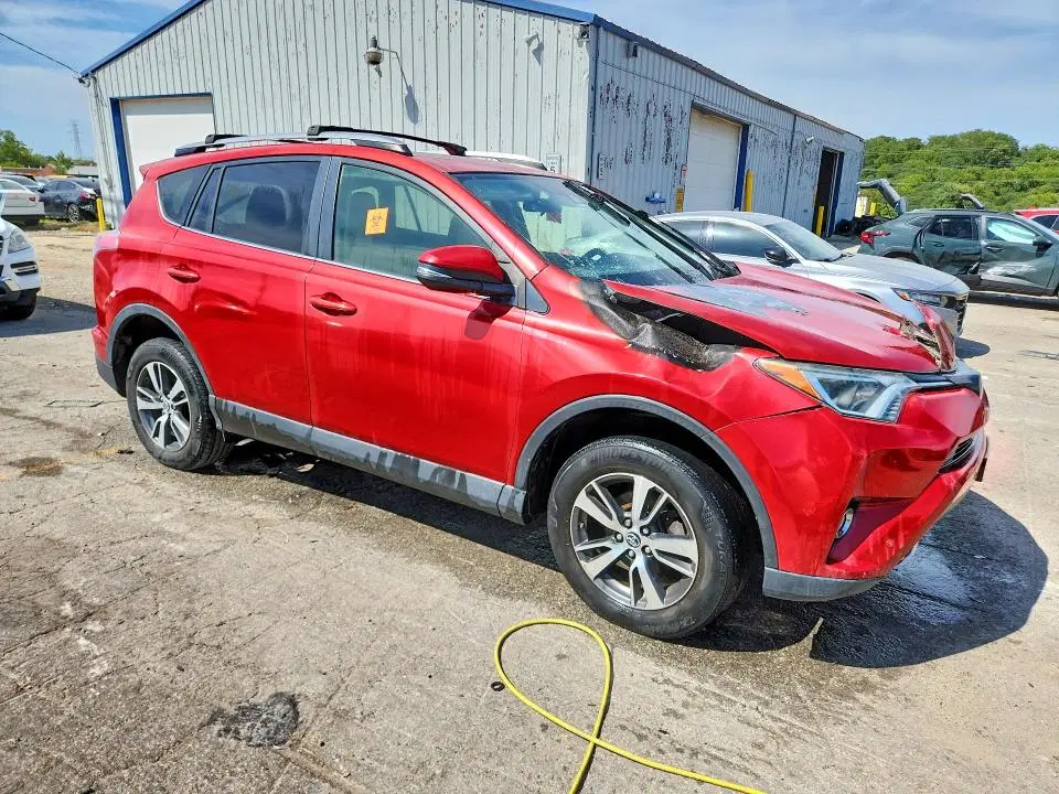 2017 TOYOTA RAV4 VIN JTMRFREV5HJ108022 фото 4