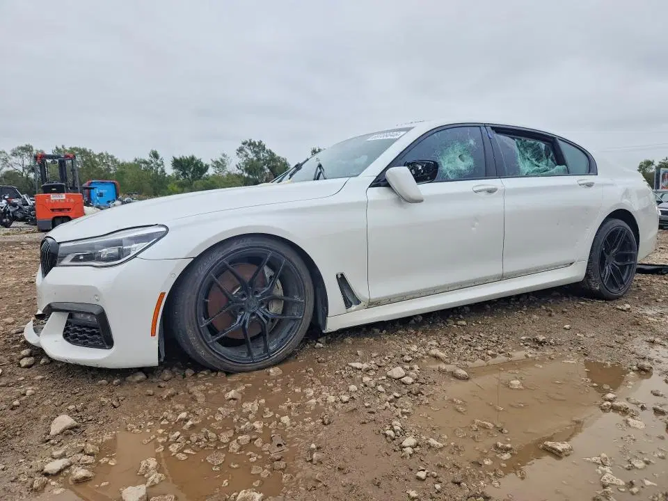 2017 BMW 750 VIN WBA7F2C37HG422832 фото 2