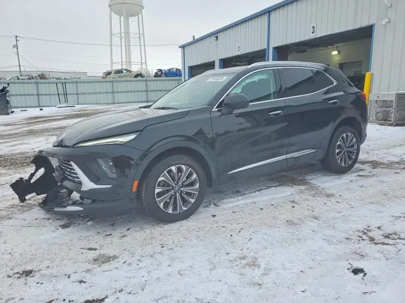 LRBFZME44RD056157 — 2024 Buick Envision, Передняя часть, фото до ремонта