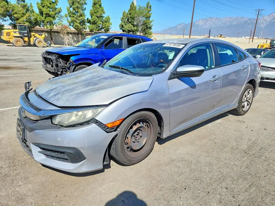 2HGFC2F56JH528513 — 2018 Honda Civic, Передняя часть (Front End), фото до ремонта