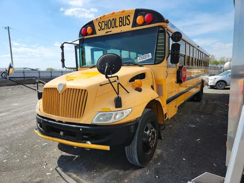 2010 IC CORPORATION CE SERIES SCHOOL VIN 4DRBUAAP8AB229073 фото 2