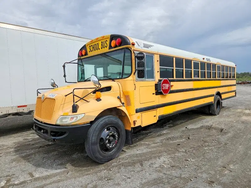 2010 IC CORPORATION SCHOOL BUS VIN 4DRBUAAP2AB229070 фото 2