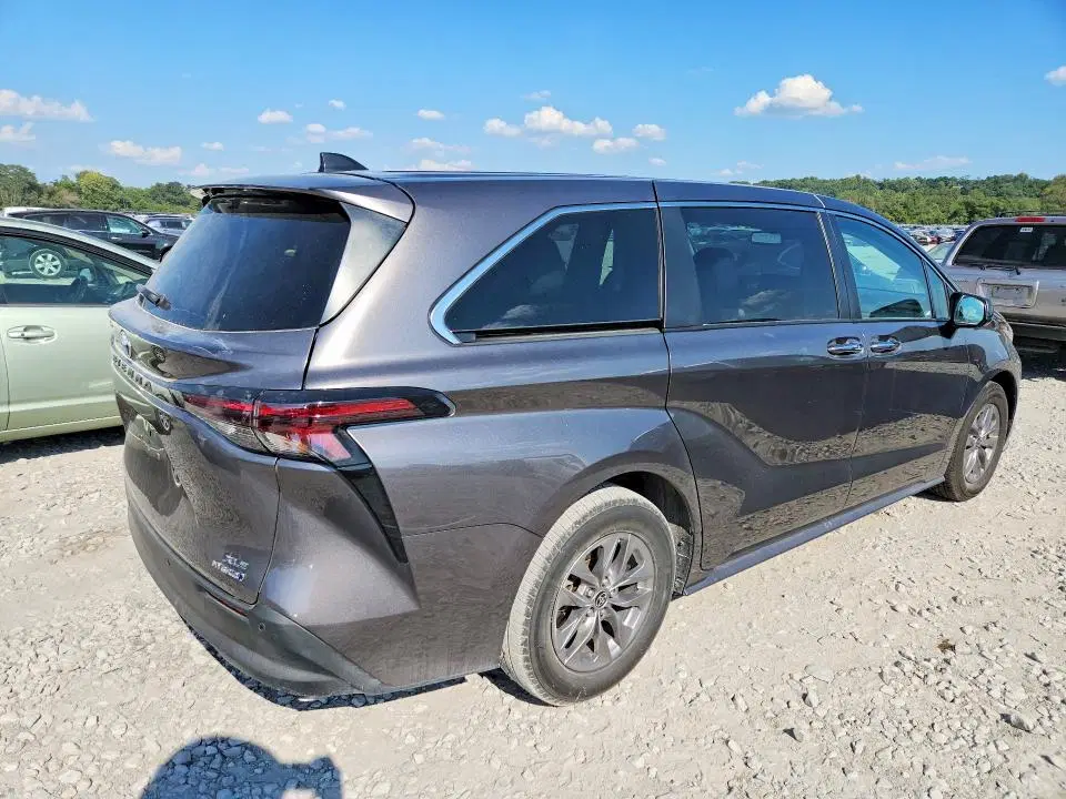 2023 TOYOTA SIENNA VIN 5TDYRKEC7PS158057 фото 3