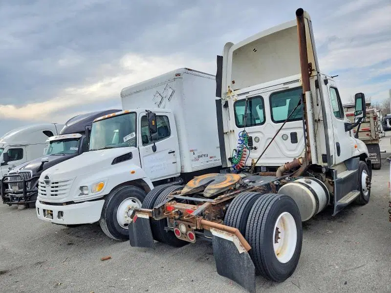 2016 FREIGHTLINER CASCADIA 1 VIN 1FUBGEDV4GLHC5673 фото 4