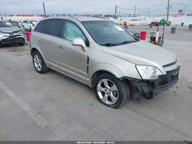3GNAL4EK6ES557855 — 2014 Chevrolet Captiva Sport LTZ, Передняя часть, фото до ремонта