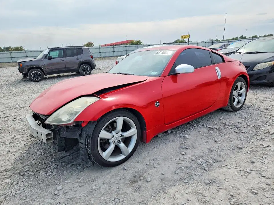 JN1BZ34D58M704215 — 2008 Nissan 350Z, Передняя часть, фото до ремонта