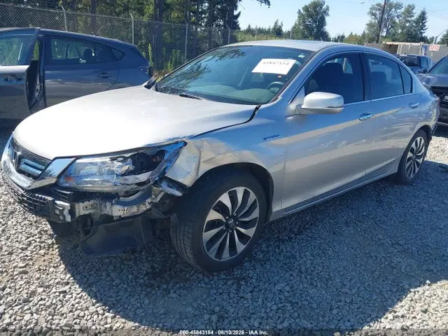 2015 Honda Accord Hybrid Touring VIN 1HGCR6F79FA012937 фото 2