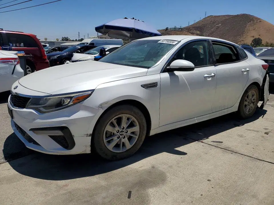 5XXGT4L32KG277446 — 2019 Kia Optima, Вандализм (Vandalism), фото до ремонта