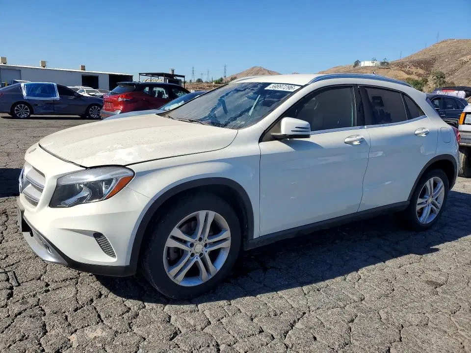 WDCTG4EB8HJ356139 — 2017 Mercedes-Benz GLA, Мелкие вмятины и царапины (Minor Dent/Scratches), фото до ремонта