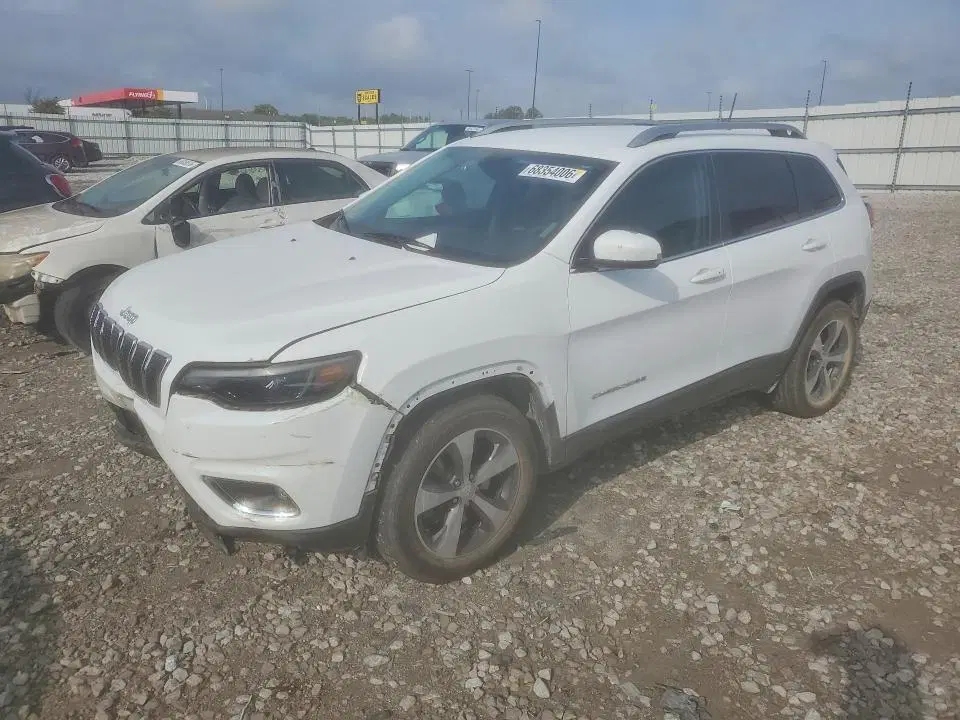 1C4PJMDX7KD156056 — 2019 Jeep Cherokee, Передняя часть, фото до ремонта