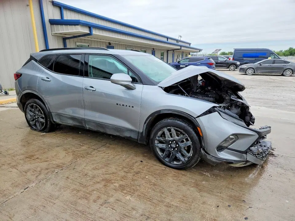 2023 CHEVROLET BLAZER VIN 3GNKBCR44PS230127 фото 4