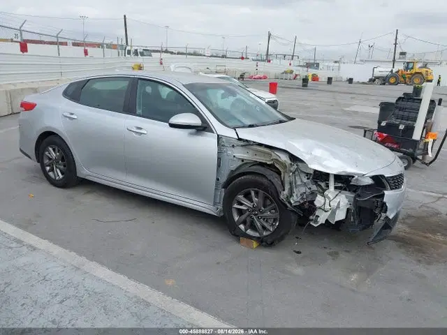 5XXGT4L31KG336079 — 2019 Kia Optima LX, Right Front, фото до ремонта
