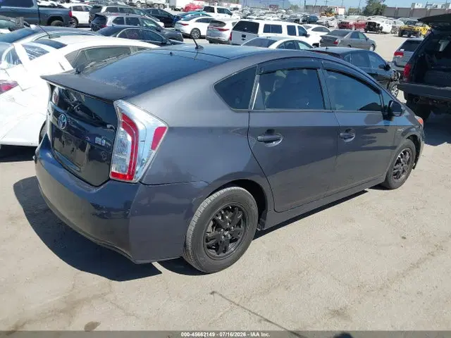 2014 Toyota Prius Two VIN JTDKN3DU6E1744499 фото 4