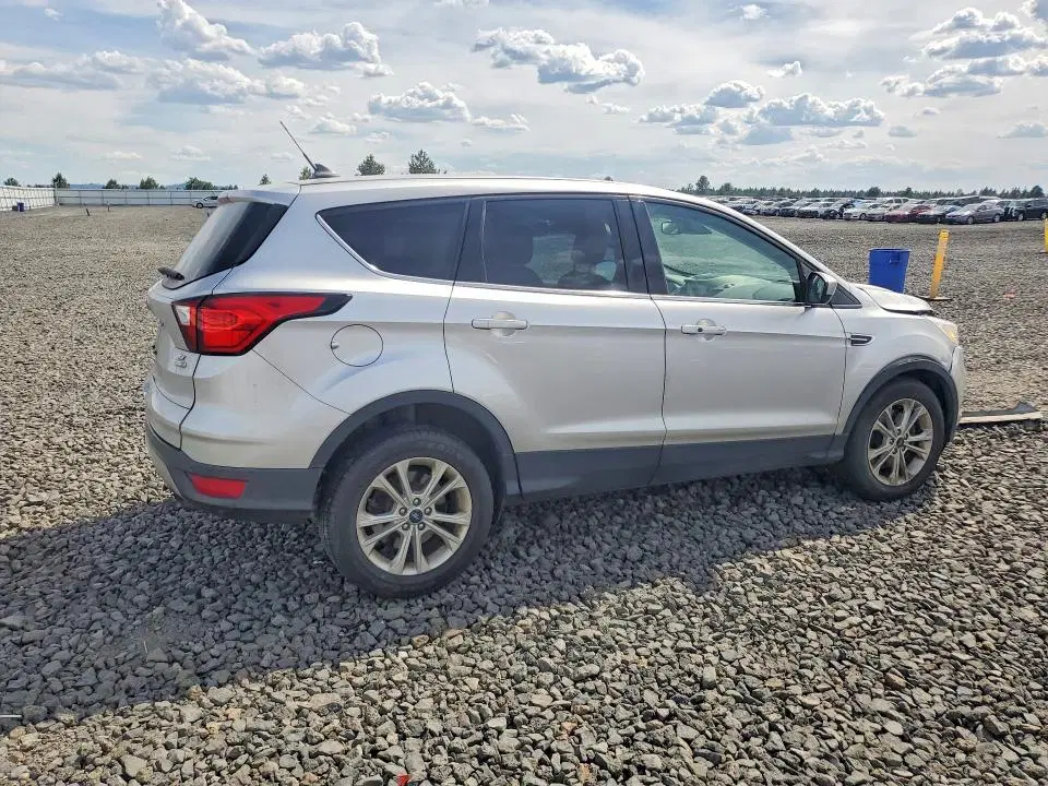 2019 Ford Escape VIN 1FMCU9GD8KUB82018 фото 3