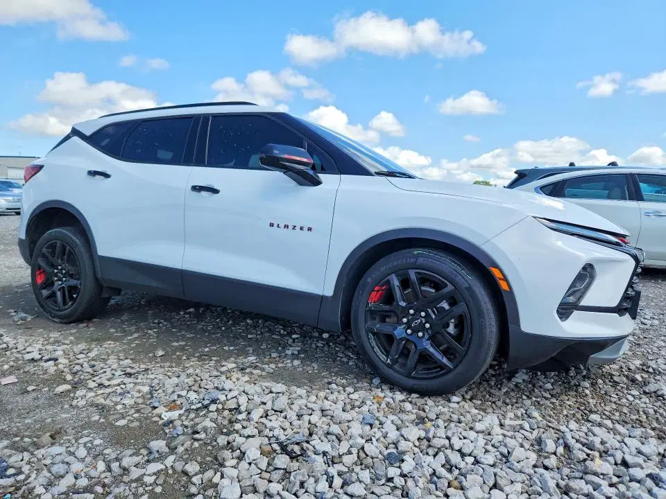 2024 CHEVROLET BLAZER VIN 3GNKBCR44RS245827 фото 4