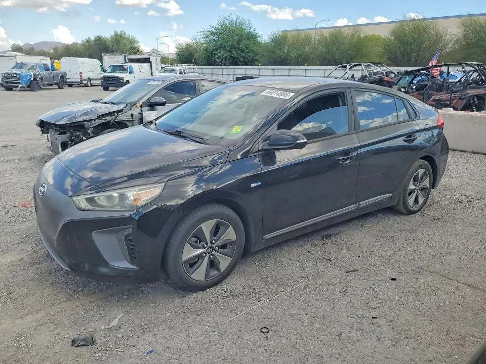KMHC75LH4JU028980 — 2018 Hyundai Ioniq Electric, Мелкие вмятины и царапины (Minor Dent/Scratches), фото до ремонта