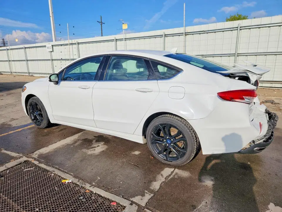 2019 Ford Fusion VIN 3FA6P0T97KR145139 фото 2