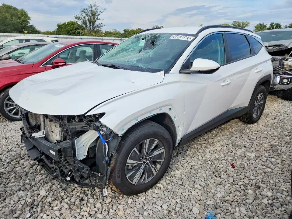 KM8JBCD16RU175647 — 2024 Hyundai Tucson Hybrid, Передняя часть, фото до ремонта