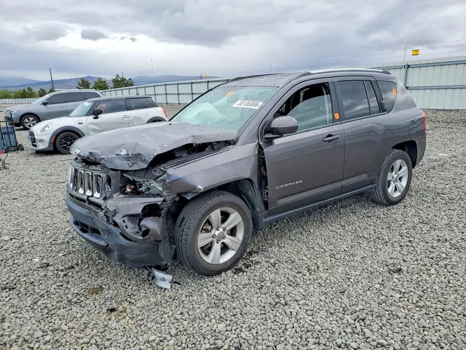 1C4NJCEB3GD599929 — 2016 Jeep Compass, Передняя часть (Front End), фото до ремонта
