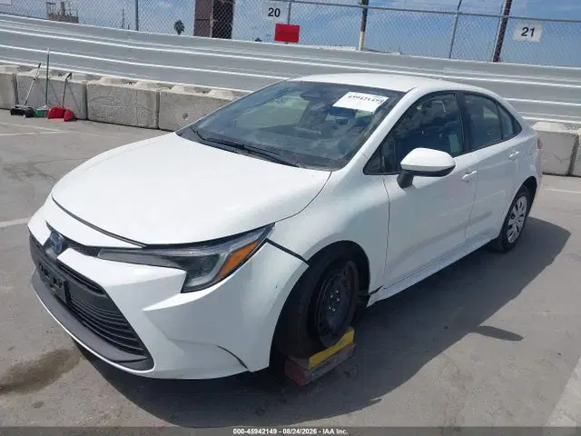 2025 Toyota Corolla Hybrid Le VIN JTDBCMFE1S3093641 фото 2